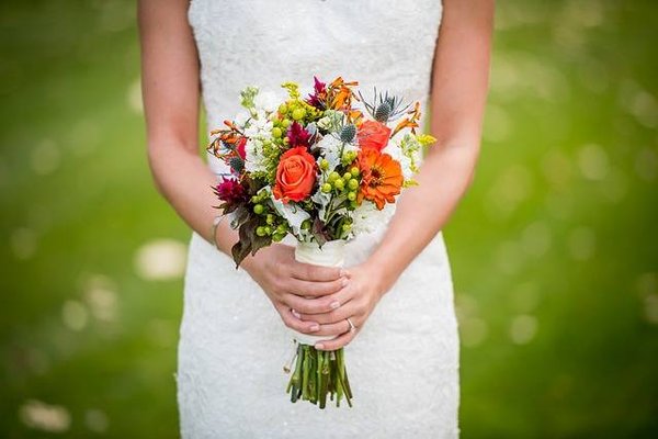 Comment réaliser un bouquet de mariée DIY ?
